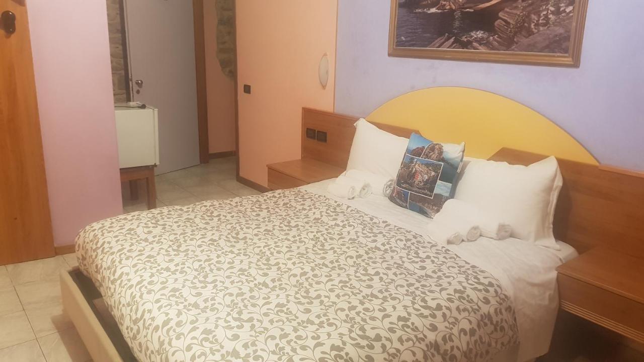 Locanda Dalla Compagnia Riomaggiore Exterior photo