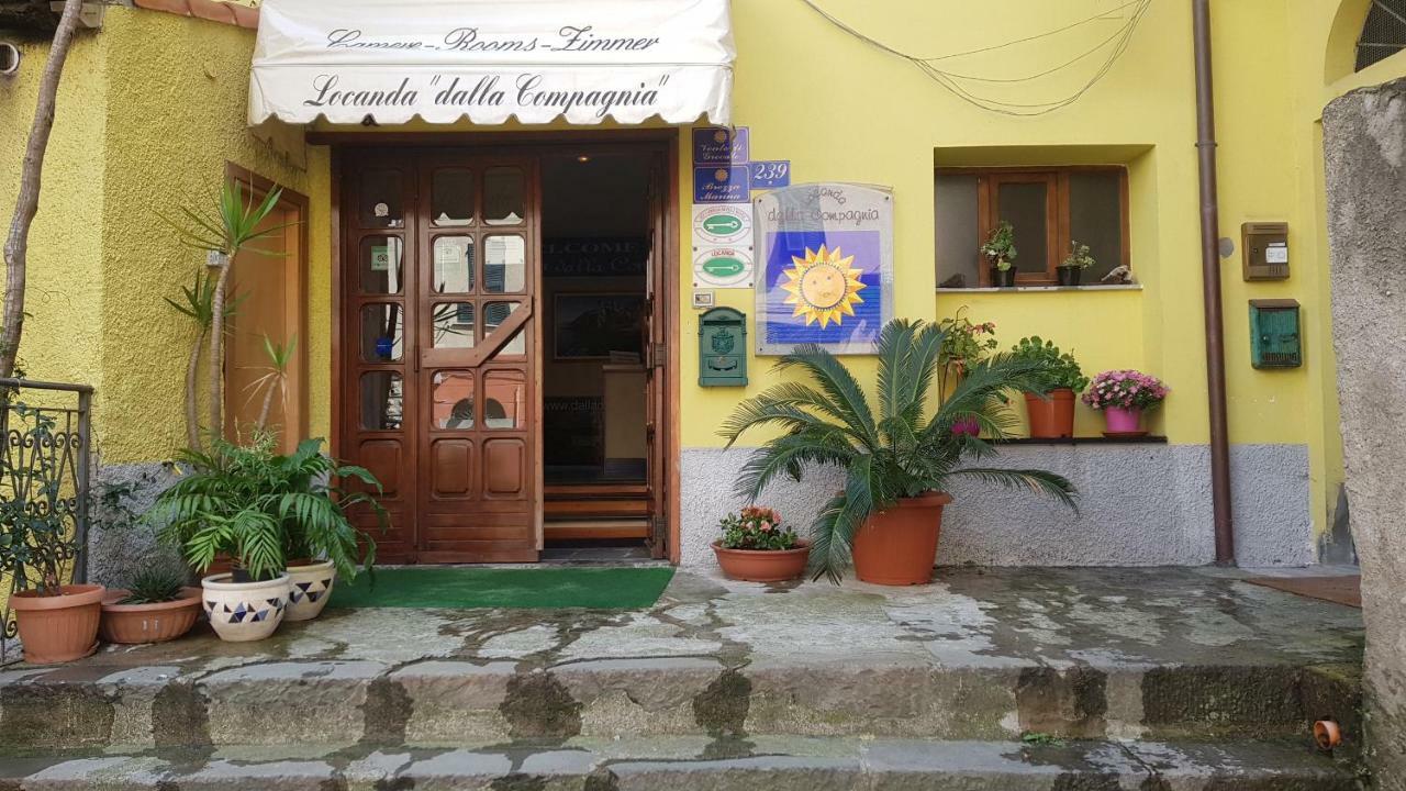 Locanda Dalla Compagnia Riomaggiore Exterior photo