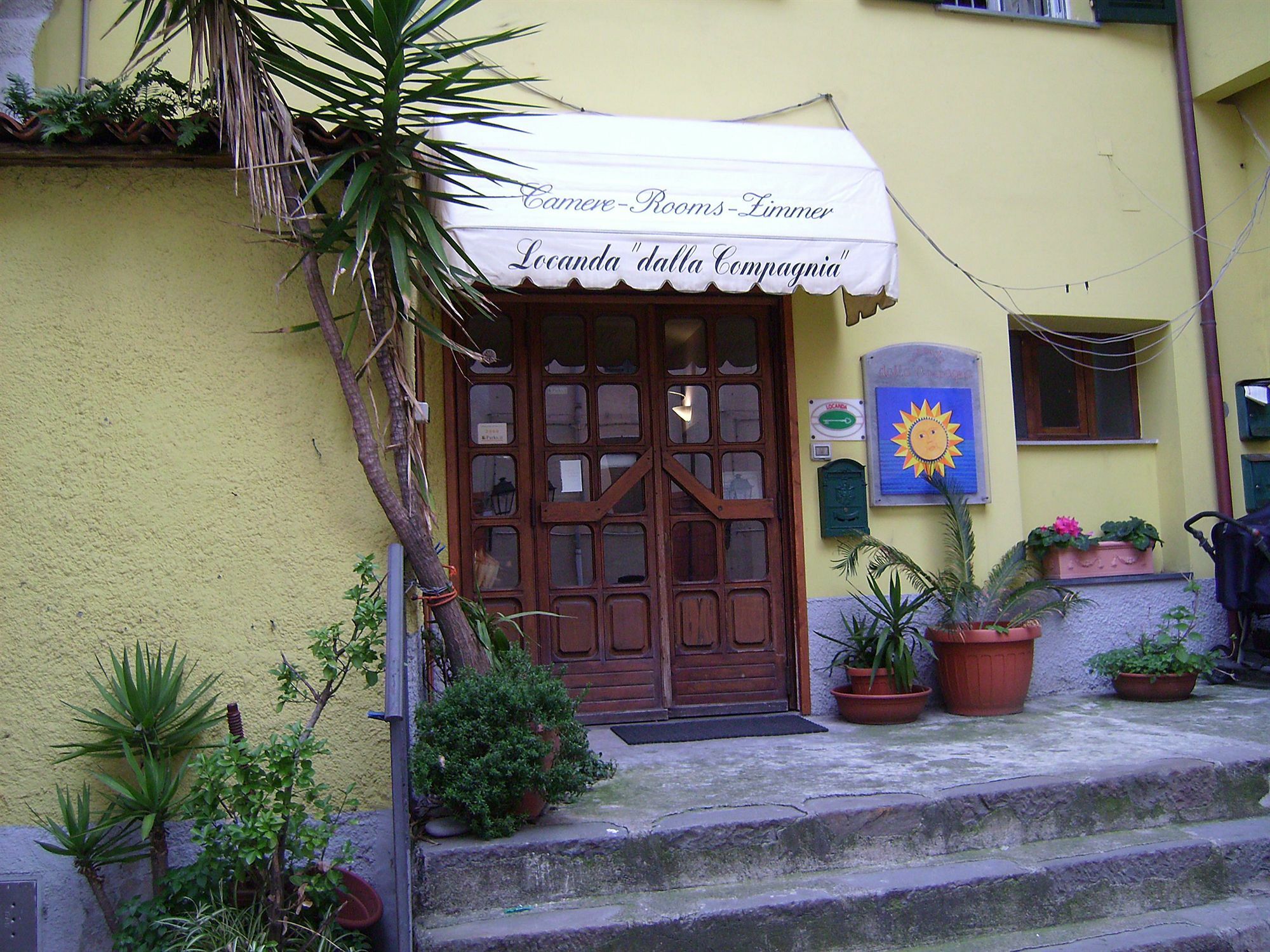 Locanda Dalla Compagnia Hotel Riomaggiore Exterior photo